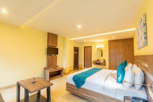 Superior Double Room room in Vinayaga Inn by Poppys Ooty