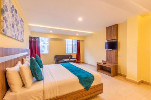 Superior Double Room image 5