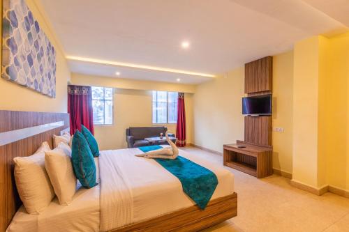 Superior Double Room image 3