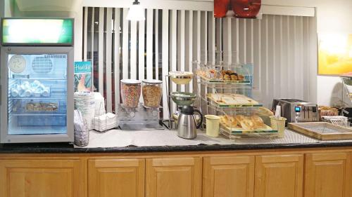 Quality Inn Near Fort Hunter Liggett - image 10