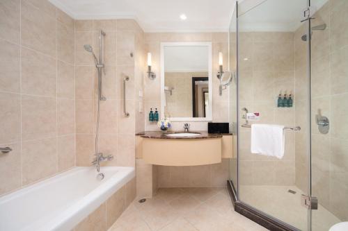 room detail thumbnail 2