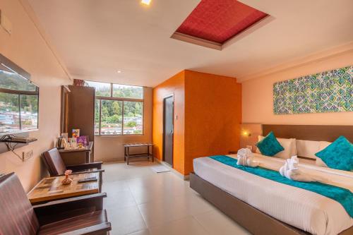 Deluxe Double Room room in Vinayaga Inn by Poppys Ooty