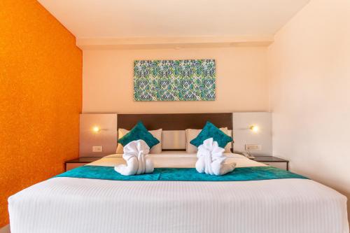 Deluxe Double Room image 4
