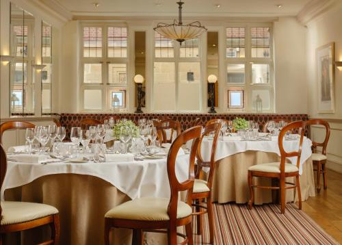 Banquet hall, Castle Hotel in Taunton
