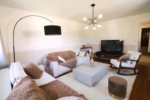 Maison spacieuse et confortable 4 étoiles gîte à louer Carignan