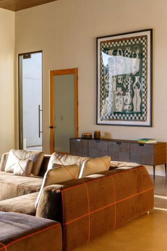 Vanguard by Fieldtrip 5 Bd Private Luxury with Infinity Pool Game Room, Yucca Valley (zdjęcie 10)