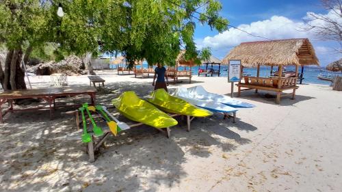 Ekas beach guesthouse and restaurant in Tanjung Ringgit