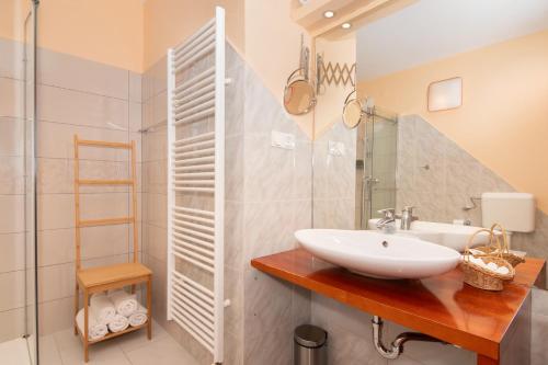 Portadomo Penthouse by Locap Group - image 5