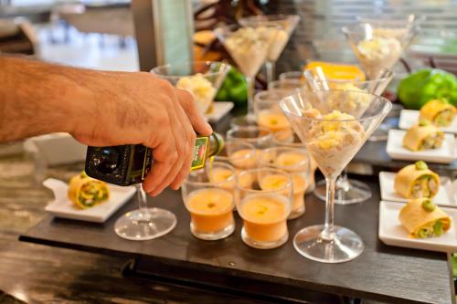 FERGUS Bermudas - image 7