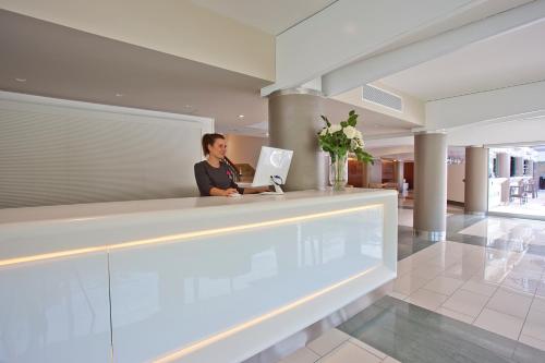 FERGUS Bermudas - image 10