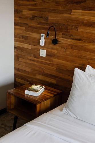 Standard Double Room image 5