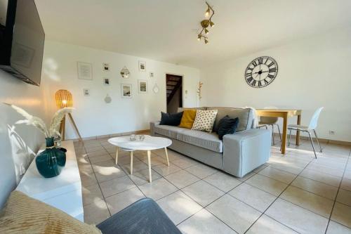 Beautiful renovated house in a residential area gîte à louer Larçay
