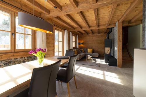 Chalet Schafberg - Luxury & Bergblick in Wildhaus, Schweiz