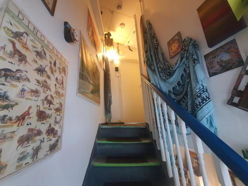 Cyber-Art studio in Camden 4
