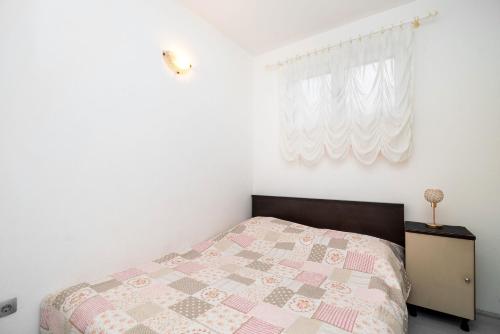 Apartment and Rooms Radojka - image 12