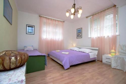 Apartment Brane - location & garden - image 12