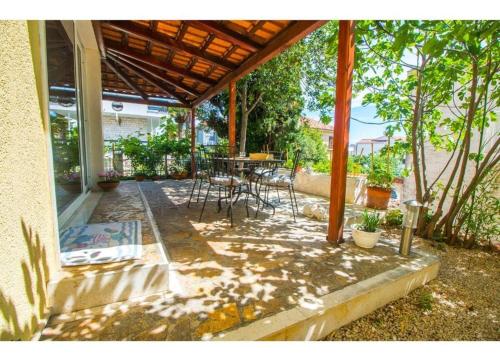 Apartments Mana - 250 m from sea - image 10
