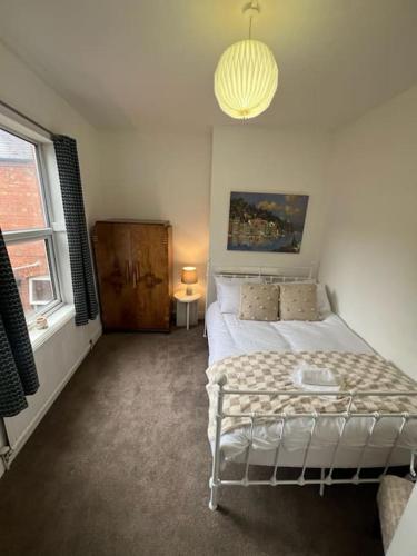 6 bed house - 12 minutes to City Centre, Birmingham (photo 8)