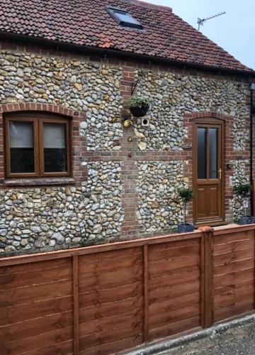The Ducks - Gorgeous Norfolk Upside down Cottage - with Lazy Spa in Whissonsett