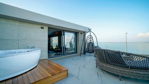 Rudis Hotel – khách sạn tại Narlidere