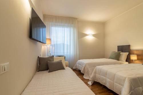 Deluxe Triple Room image 10