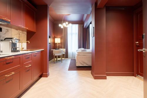 The Villa Apartments 5