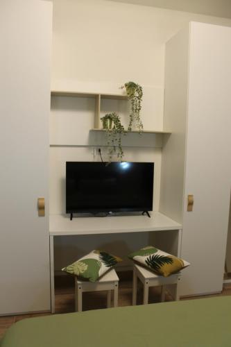 B&B Esty - image 2