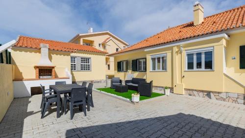 ทัศนียภาพภายนอกโรงแรม, Casa da Roseira by LovelyStay in โลว์เรล