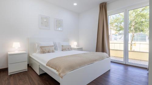 Casa da Roseira by LovelyStay in Lourel