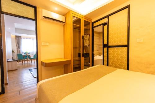 605950273 Arushi Boutique Hotel