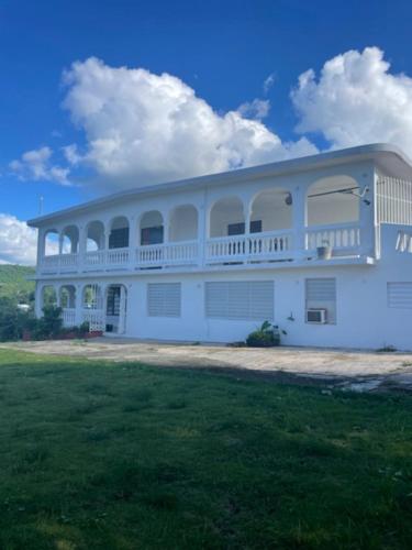 Montecielo Mountain View Near Beach & Airport has Water Reserve