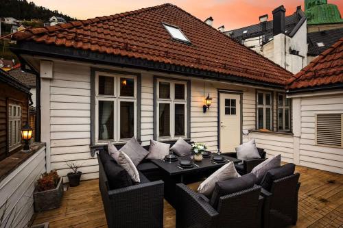 Kong Oscars gate 28 - 301 Kong Oscars gate 28 - 301