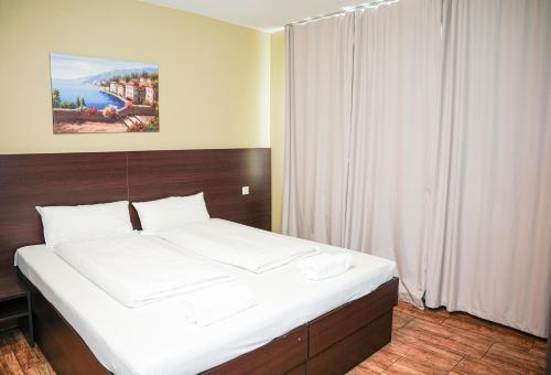 Hotel City Star - image 4