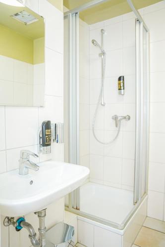 Comfort Triple Room room in Hotel City Star