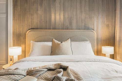 Historical Villa & Green Sanctuary in City Center