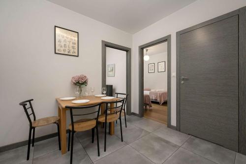 Kukuczki 7 Stylowy Apartament we Wrocławiu by Noclegi Renters, Breslau (Foto 10)