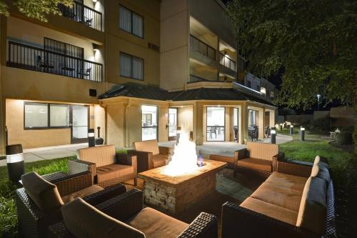 Létesítmények, Courtyard by Marriott Dalton in Dalton (Georgia)