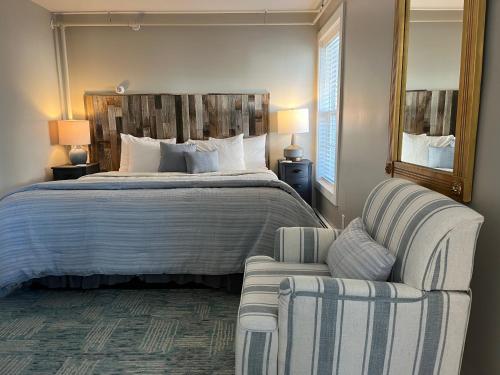 Abalonia Inn