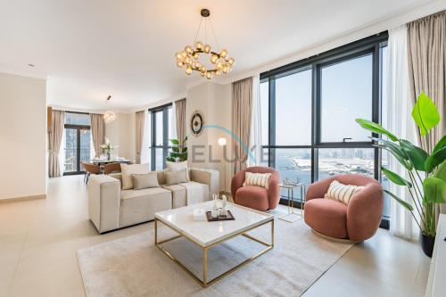 Spacious 3BR Apartment with Assistant Room & Stunning Creek Views in The Dubai Creek Residences South Tower 1, Creek Harbour by Deluxe Holiday Homes, Dubai