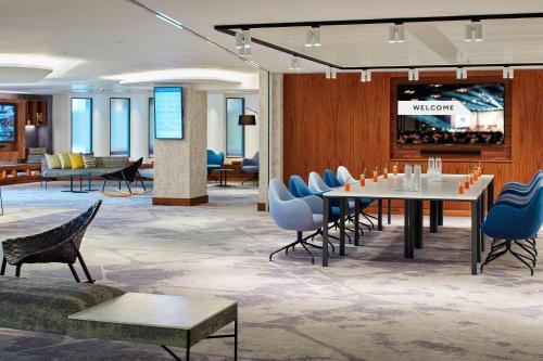 London Heathrow Marriott Hotel - image 7