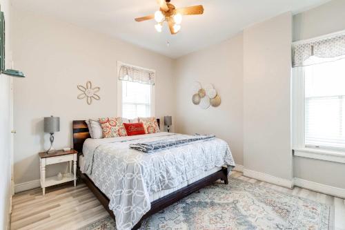 M2 Central location 2 mins to VCU FREE PARKING