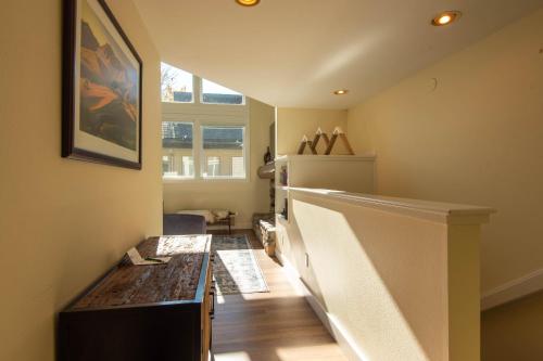 Knob Hill Ridge Townhome # 1 - image 11