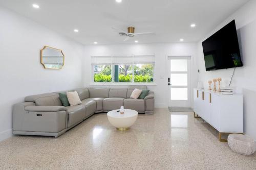 Nice and Comfort House 3bed 2 bath in Pompano Beach, USA