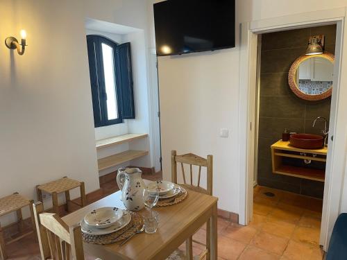 Monte Geracoes - Complete House - Heated pool - Typical Algarvian - close to Quinta Lago Vale Lobo a in Almancil Town Center