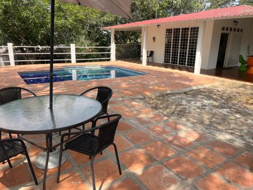 Iekārtas, Casa Piedras Gordas, Piscina Privada y BBQ in Agua de Dios