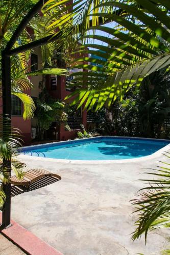Choose To Be Happy at Argyle Apt #3 - 1-BR w Pool