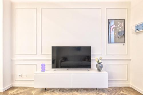 Modern Art Suite in Florence - image 9