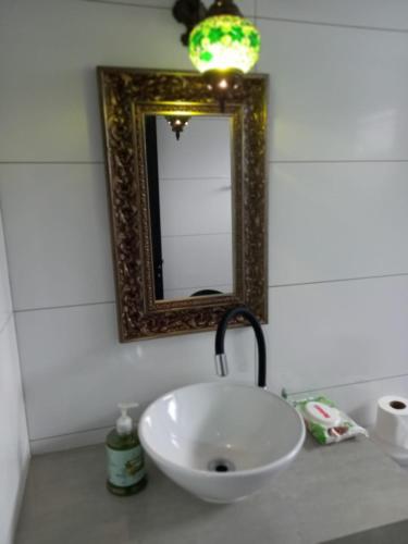 kit net em casa de família Florianópolis (kit net em casa de familia Florianopolis) in Itacorubi