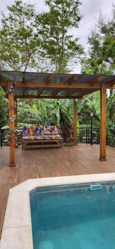 kit net em casa de família Florianópolis (kit net em casa de familia Florianopolis) in Itacorubi