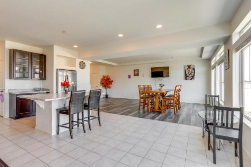 10 Mi to Airport Denver Family Home with Yard! in Aurora, USA